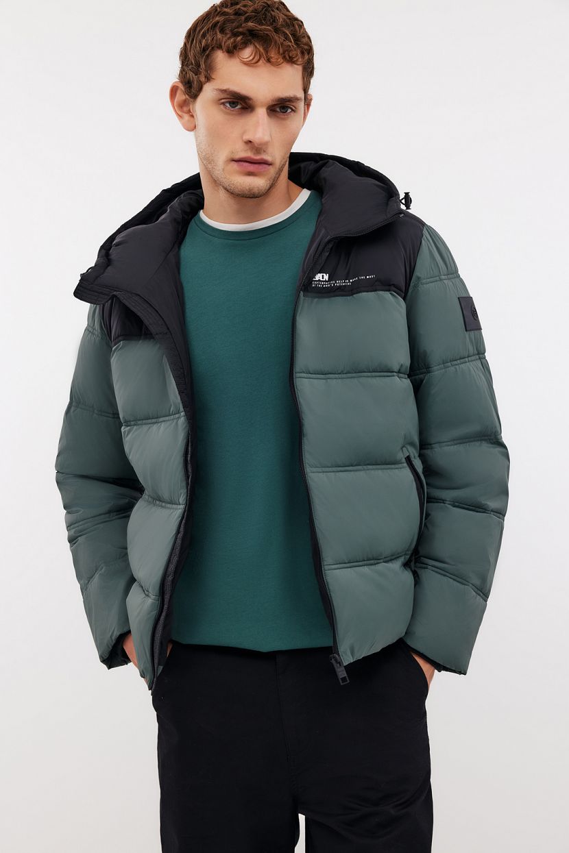 Укороченная куртка из экопуха с капюшоном 7699₽