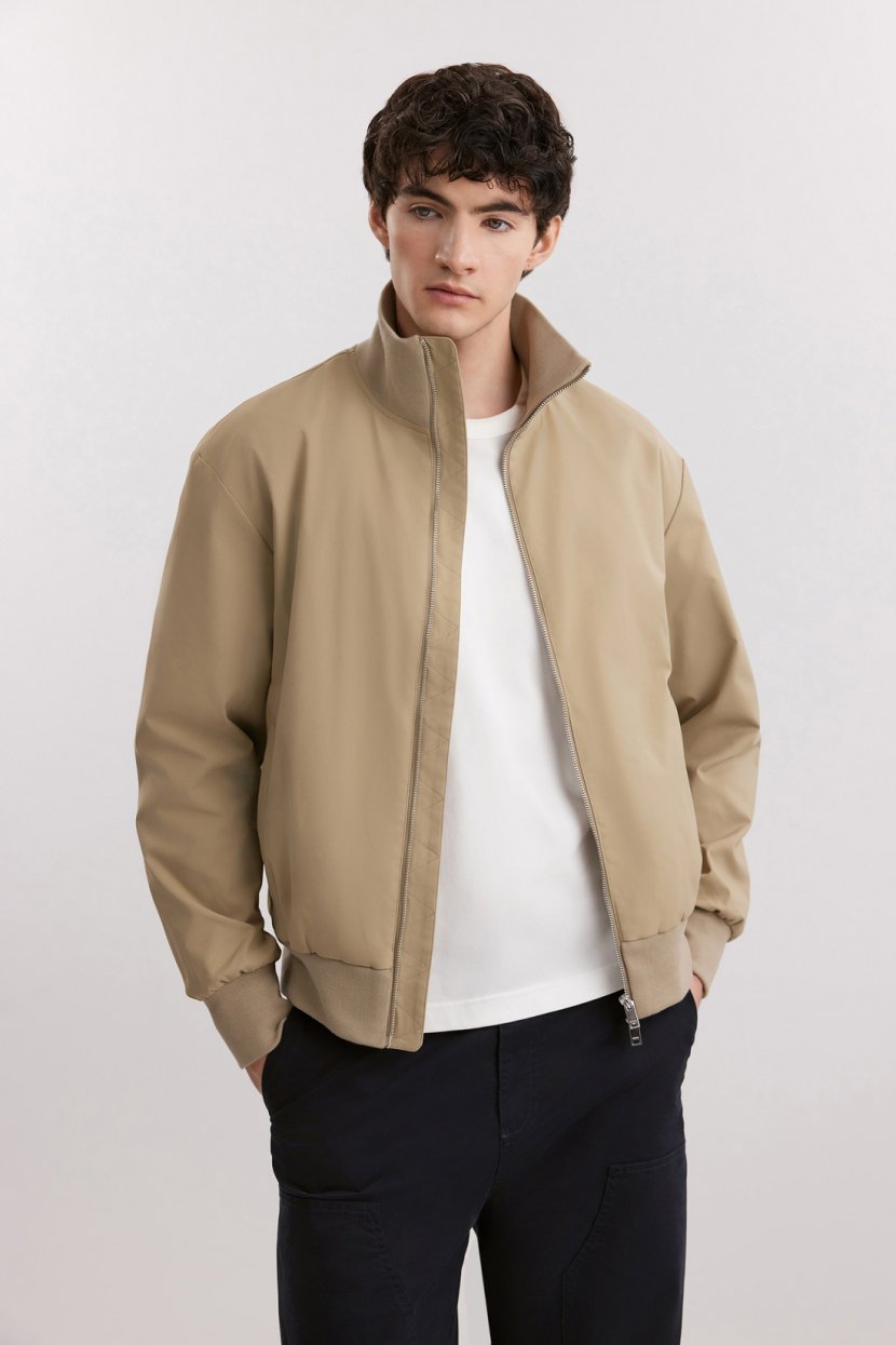 Ветровка-бомбер без капюшона 3XL бежевый 13999₽