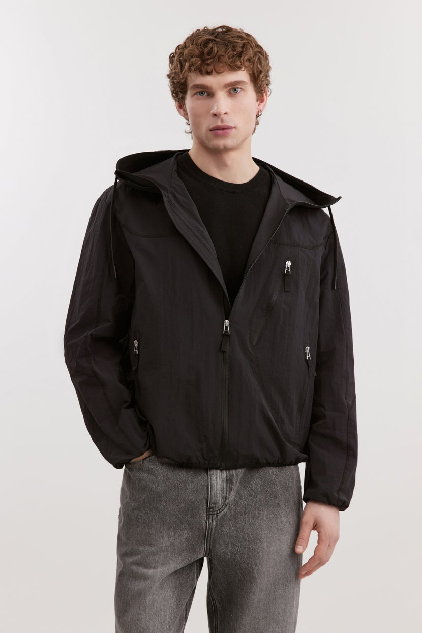 Короткая ветровка свободного кроя 10799₽