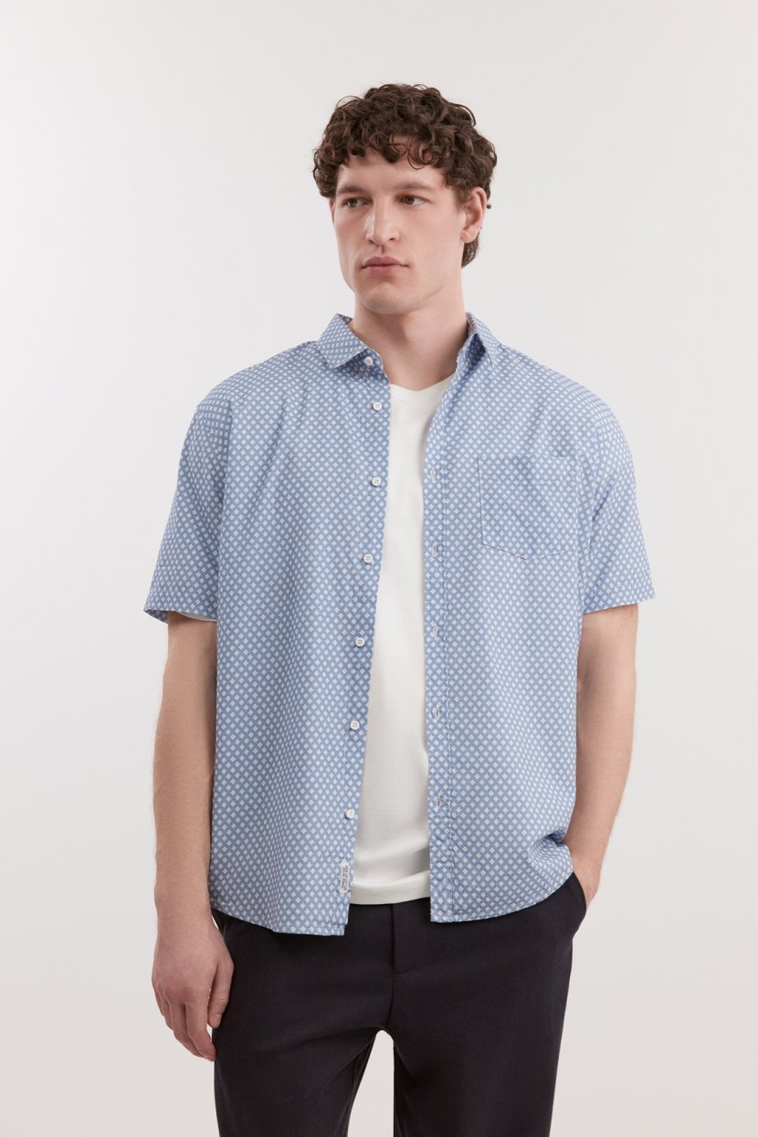 Хлопковая рубашка свободного кроя с коротким рукавом 5599₽