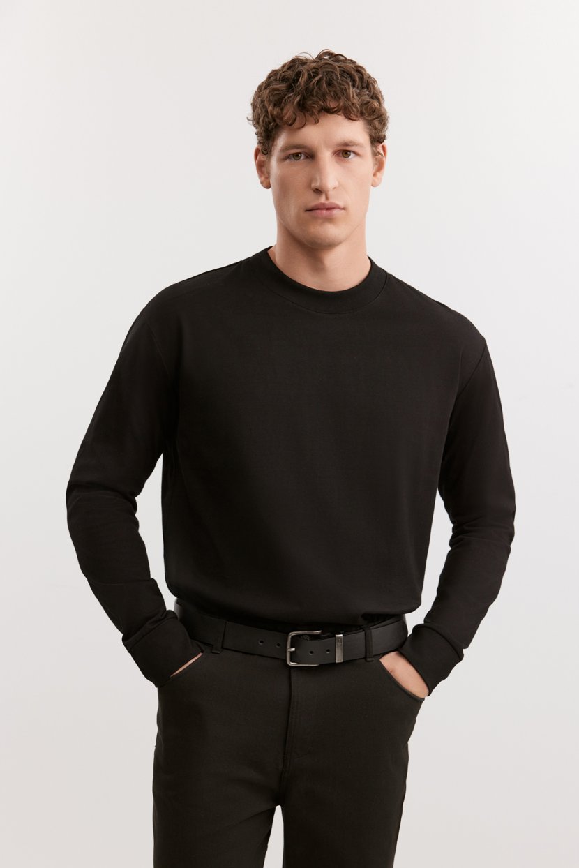 Лонгслив из 100 трикотажного хлопка 2399₽