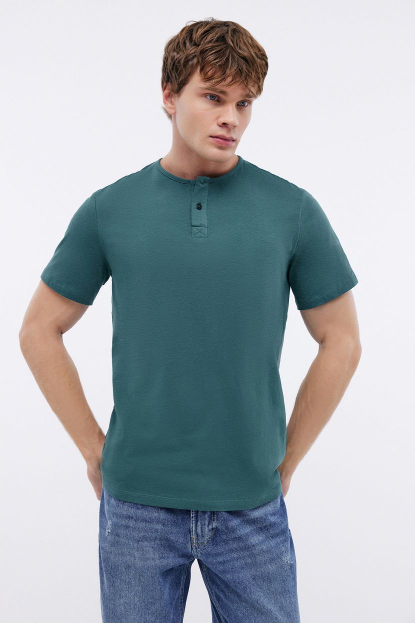 Базовая футболка с воротником-хенли REGULAR FIT, зеленый