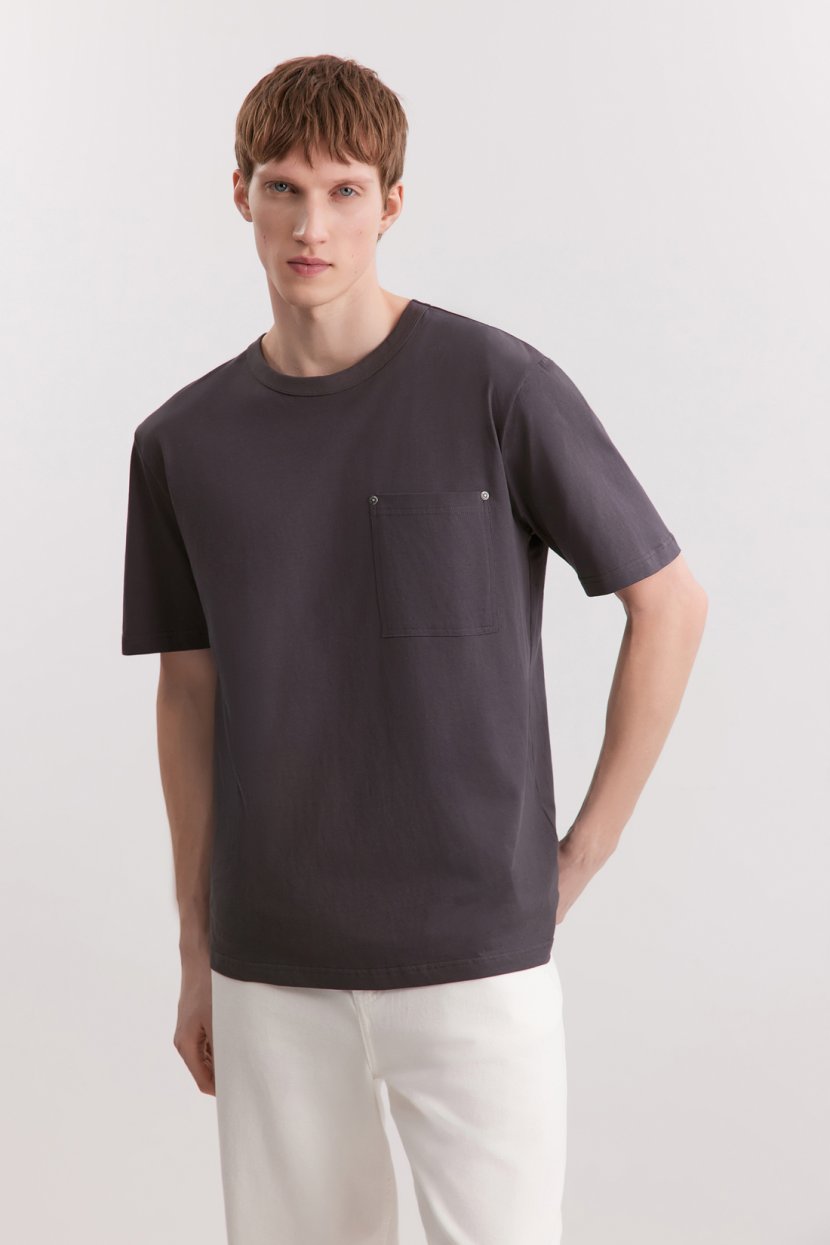 Базовая однотонная футболка