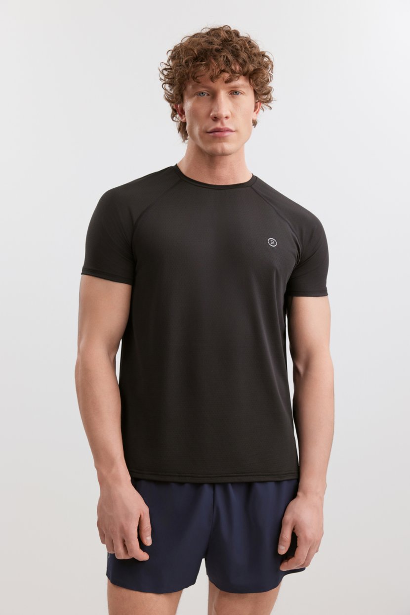 Спортивная футболка L черный 1999₽