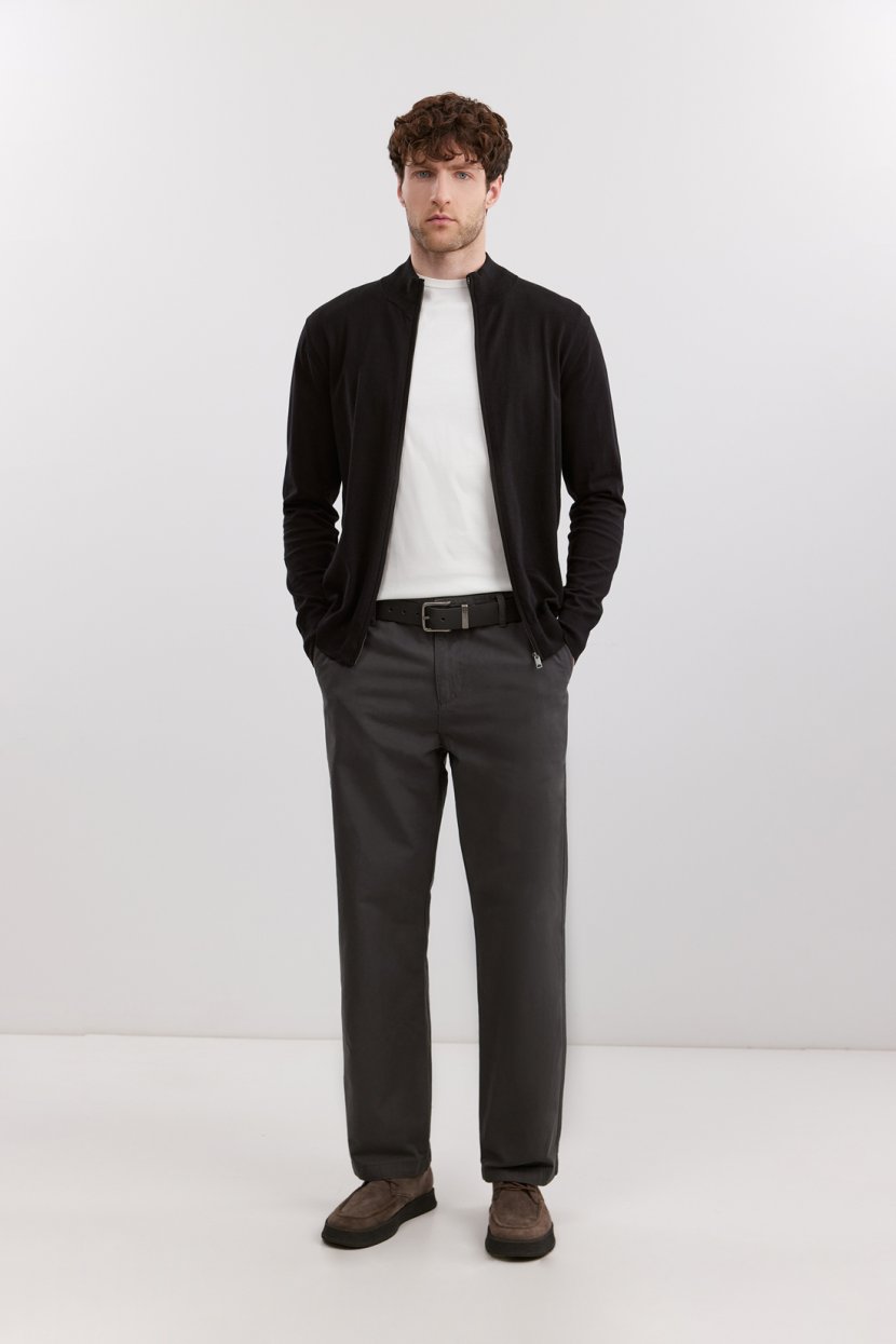 Брюки-чиносы из 100 хлопка 4199₽