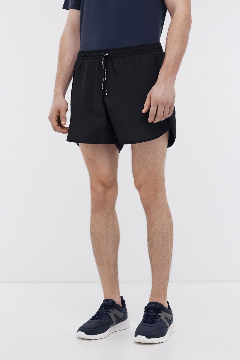 Спортивные шорты для бега