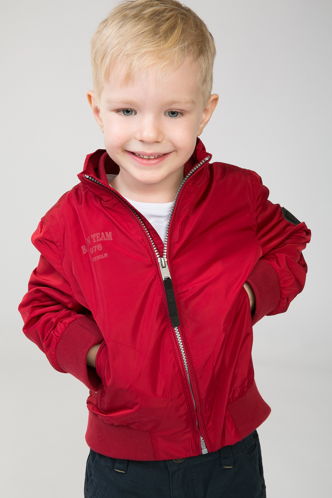 Ветровка для мальчика (арт. baon BK608001), размер 98-104, цвет красный